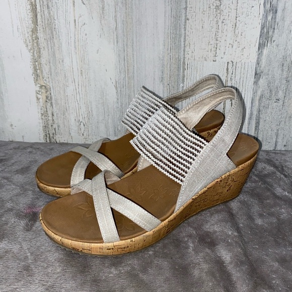 Skechers Shoes - 0103 Sketchers Luxe Foam Sandals